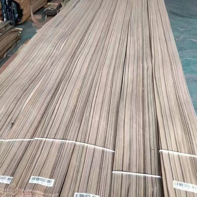แปลงธรรมชาติ สีอ่อน Paldao Wood Quarter Cut Veneer With Black Line