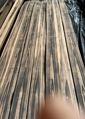 คุณภาพดีที่สุดธรรมชาติตัด Ebony Wood Veneer Sheet สําหรับพลายเวย์