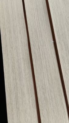 สภาพดี อเมริกัน White Oak Quarter Cut Veneer สําหรับพลายเวย์