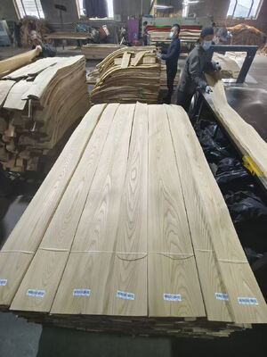High Quality Russia Elm Veneer Sheet with Quarter Cut and Crown Cut for Furniture and Decoration